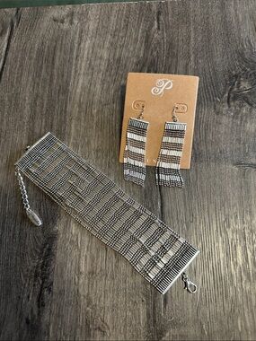 Plunder Silver and Black Beaded Bracelet with Matching Fringe Earrings